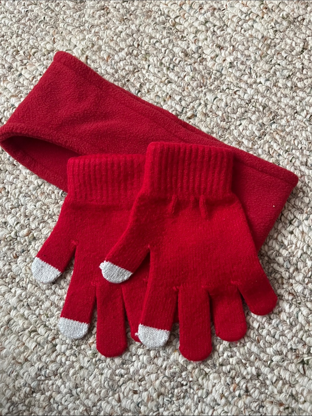 Red Touchscreen Gloves and Scarf Set